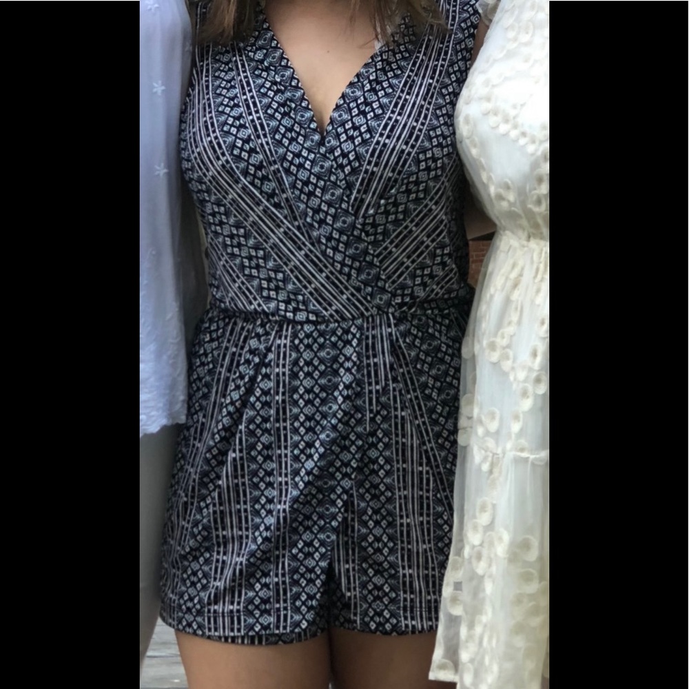 BCBGeneration Patterned Romper